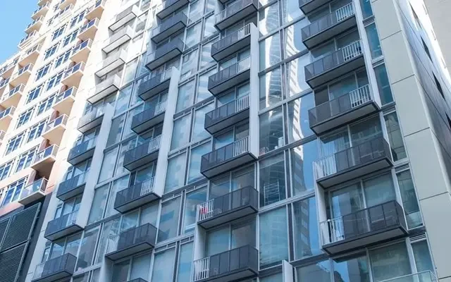 Student Living on Lonsdale 1