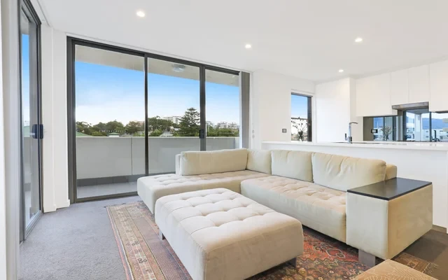 Smith Street, Wollongong 4