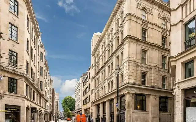 Bank Chambers 4