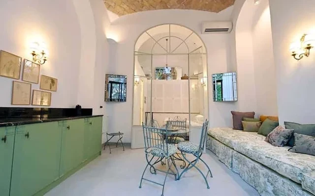 Appartamento in Via Tasso con vista giardino 2