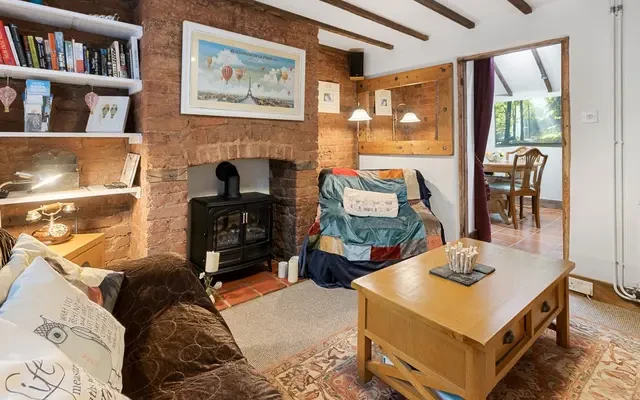 Pip' s Cottage 4