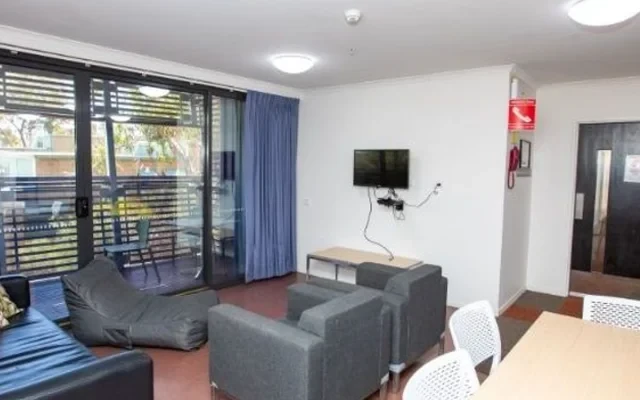 La Trobe University - Hillside Apartments 3
