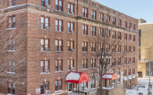 Langdon Hall Apartments - Madison student accommodation