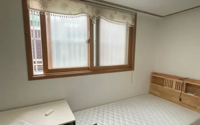Sinchon No.14 Apartment 2