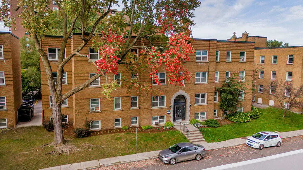 290-296 Mona & 320 Montreal