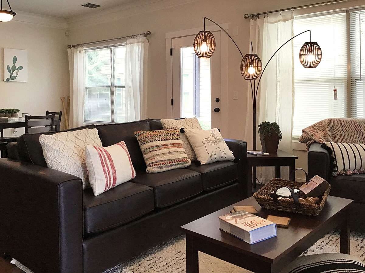 4 BEDROOM, 4 BATH COTTAGE