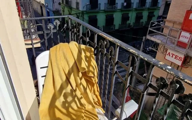 Apartment in Carrer de Francesc Baldomar, Valencia for 18 m² 3
