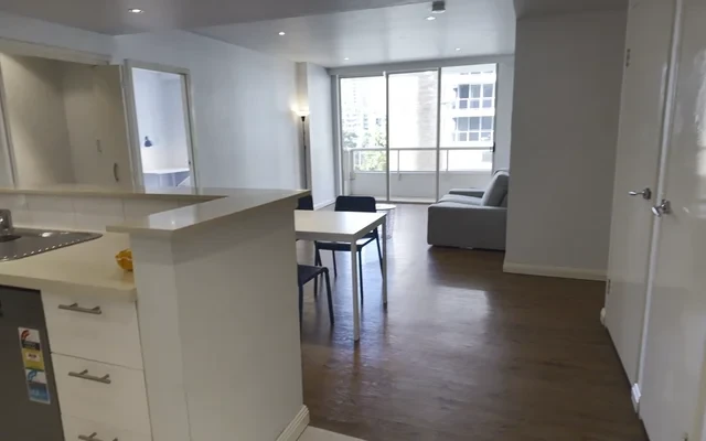 28 Crystal St - シドニーの学生向け宿泊施設 - 3 bed 2 bath