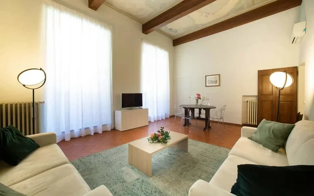 Borgo Santi Apostoli 0