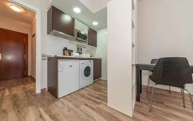 studio near Calle de Mauricio Legendre 3