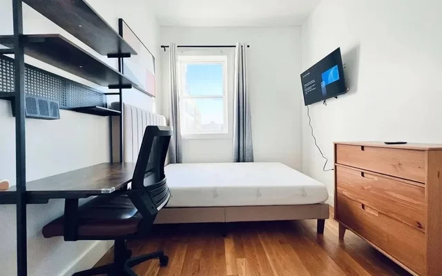 685 Myrtle Avenue, Ridgewood 2