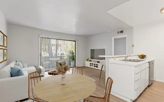 Parkwood Apartments 3