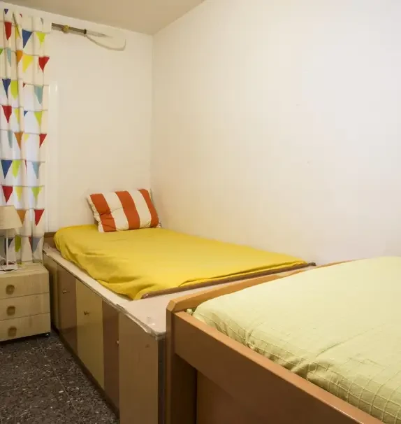 Cosy twin bedroom near the Instituto de Educación Continua Universitat Pompeu Fabra