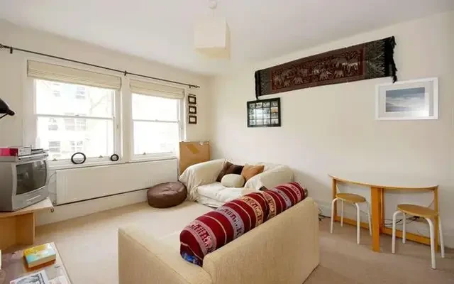 Hullbridge Mews, London, N1 3QU 1
