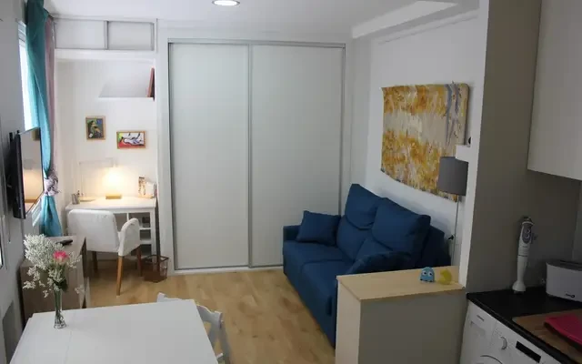 studio in Palacio (Centro) 3