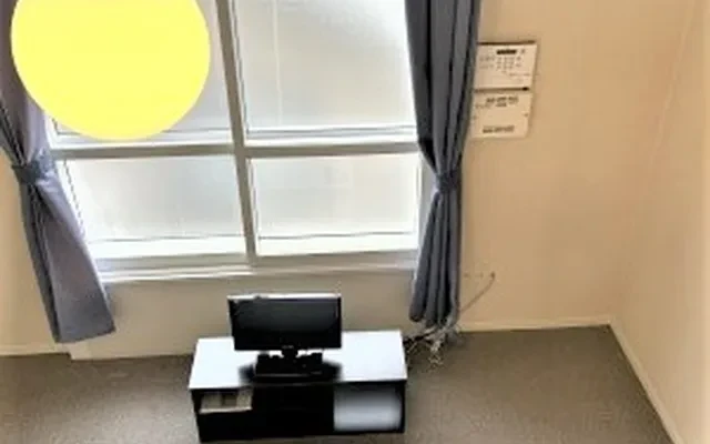 レオパレスアイリス - ที่พักนักศึกษาในฟุจิอาโอกะ市