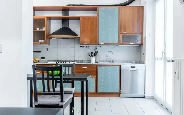 Lovely&Inviting 2-bed flat w/ balcony 1