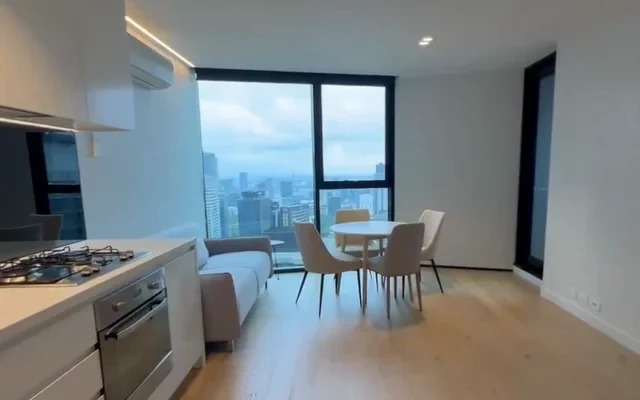 442 Elizabeth Street 4