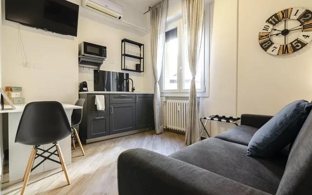 Via Galliera 0