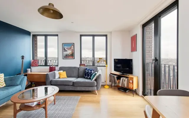 Saxon Court, York Way, London, N1C. N1C 4AN 3