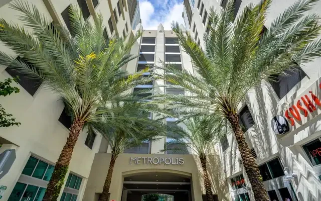 Metropolis Dadeland 1