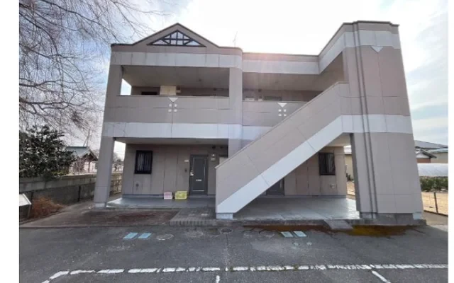 Pure Town, Room 102 0