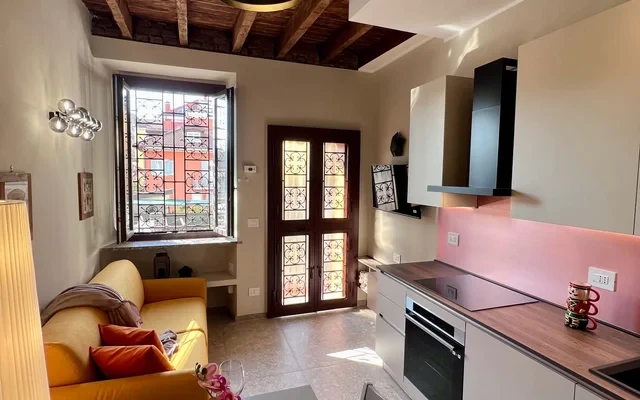 Appartamento in Via Marco Aurelio, Milano di 40 m². 3