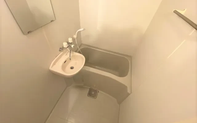 レオパレスアザレア 4