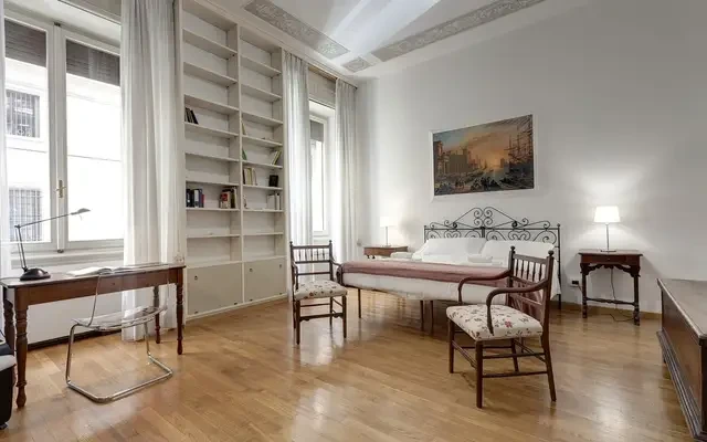Via Zara 3