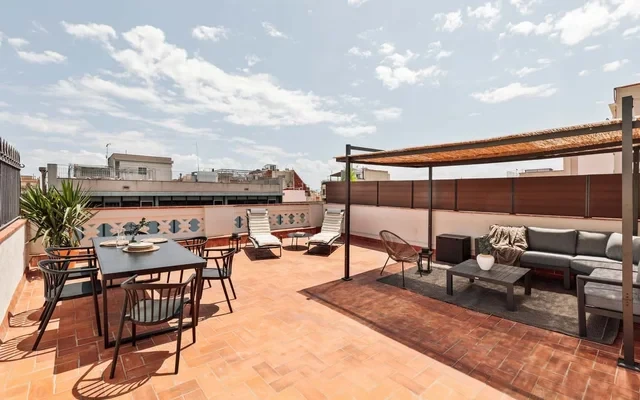 Coipasa - 3 bedrooms and terrace in Eixample Dreta 0