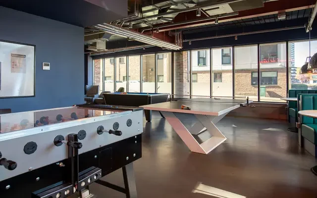 The Bridge Phase II - alloggio per studenti a Newcastle - tavolo da ping pong