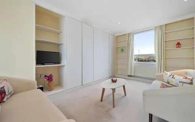 Blenheim Crescent, Notting Hill, London, W11 1NZ 2