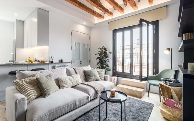 Ziggy - 3 bedrooms and terrace and balcony in Trafalgar 4