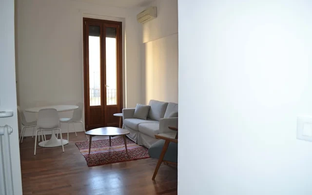 Beautiful 2 bedroom apartment in Piazza Sempione 1