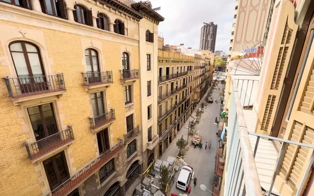 J32 - Carrer de Jonqueres Barcelona 08003 Spain 4