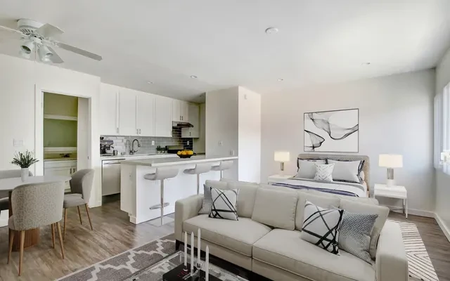 The Seville Apartments 3