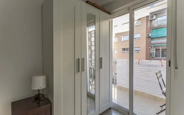 Piso de 4 habitaciones en Aiora 1