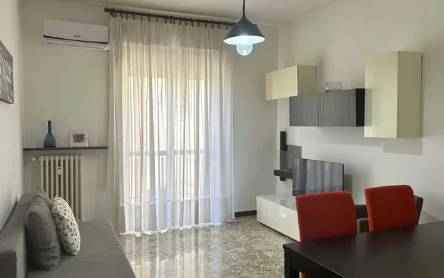 Appartamento in Via Asiago - zona Viale Monza (ASIAGO2) 0