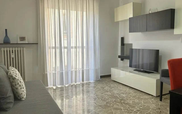 Appartamento in Via Asiago - zona Viale Monza (ASIAGO2) 1