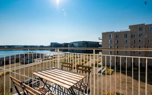 apartment near Teglholmsgade 3