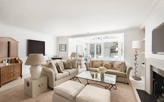Roland Way, South Kensington, London, SW7 3RE 0