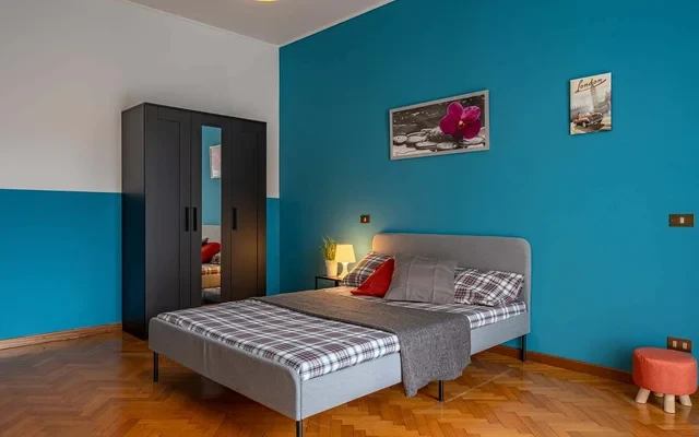 VIA CAGLIERO 19 <br> PRIVATE ROOM S1 2