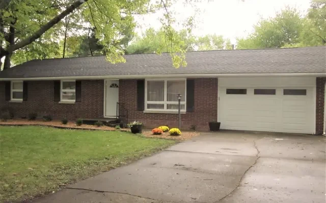 1908 Galen Drive Champaign IL 1