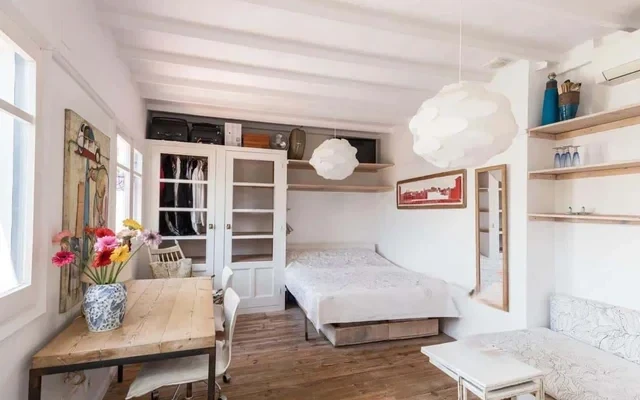 Apartment in Carrer de Colomines, Barcelona for 35 m² 1