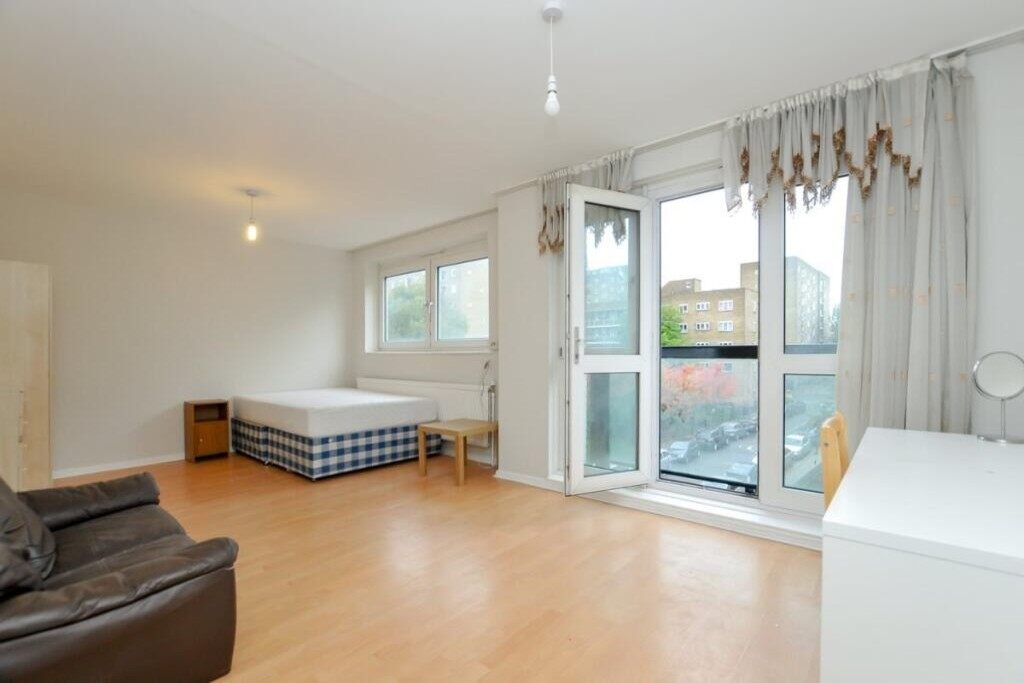 LH-Harrington Street