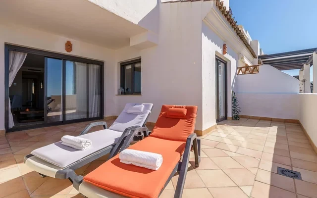 Sunset Seaview Corner With Pool 2