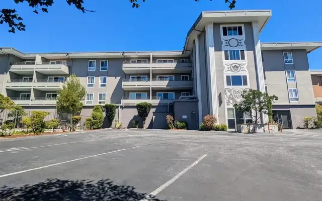 Crown Towers Apartments 2