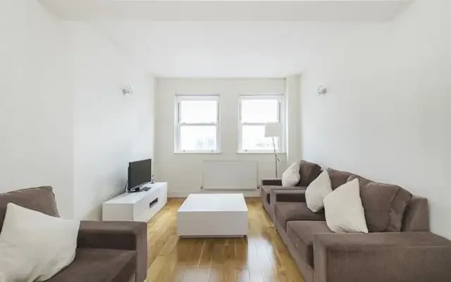 Minories, London, EC3N 1NT 2