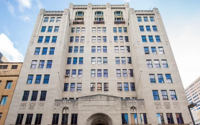 301 North Charles Street 3