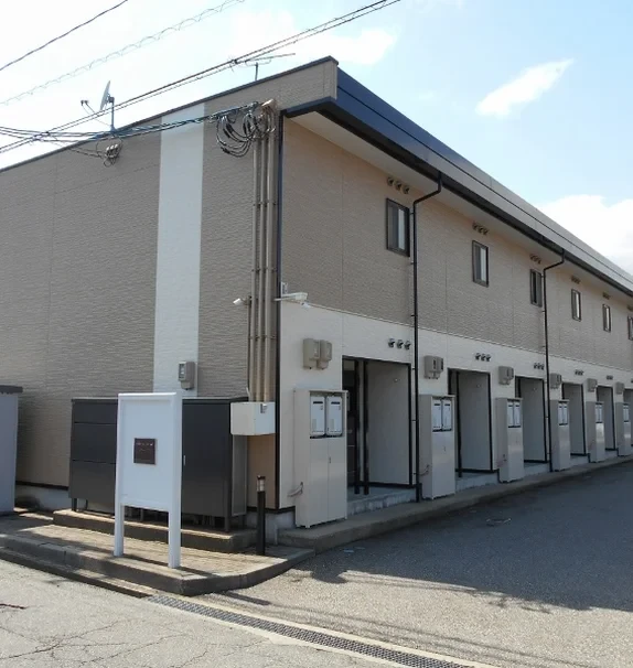 レオパレスロイヤルガーデン内免